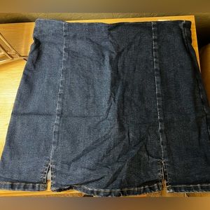 Denim skirt/shorts